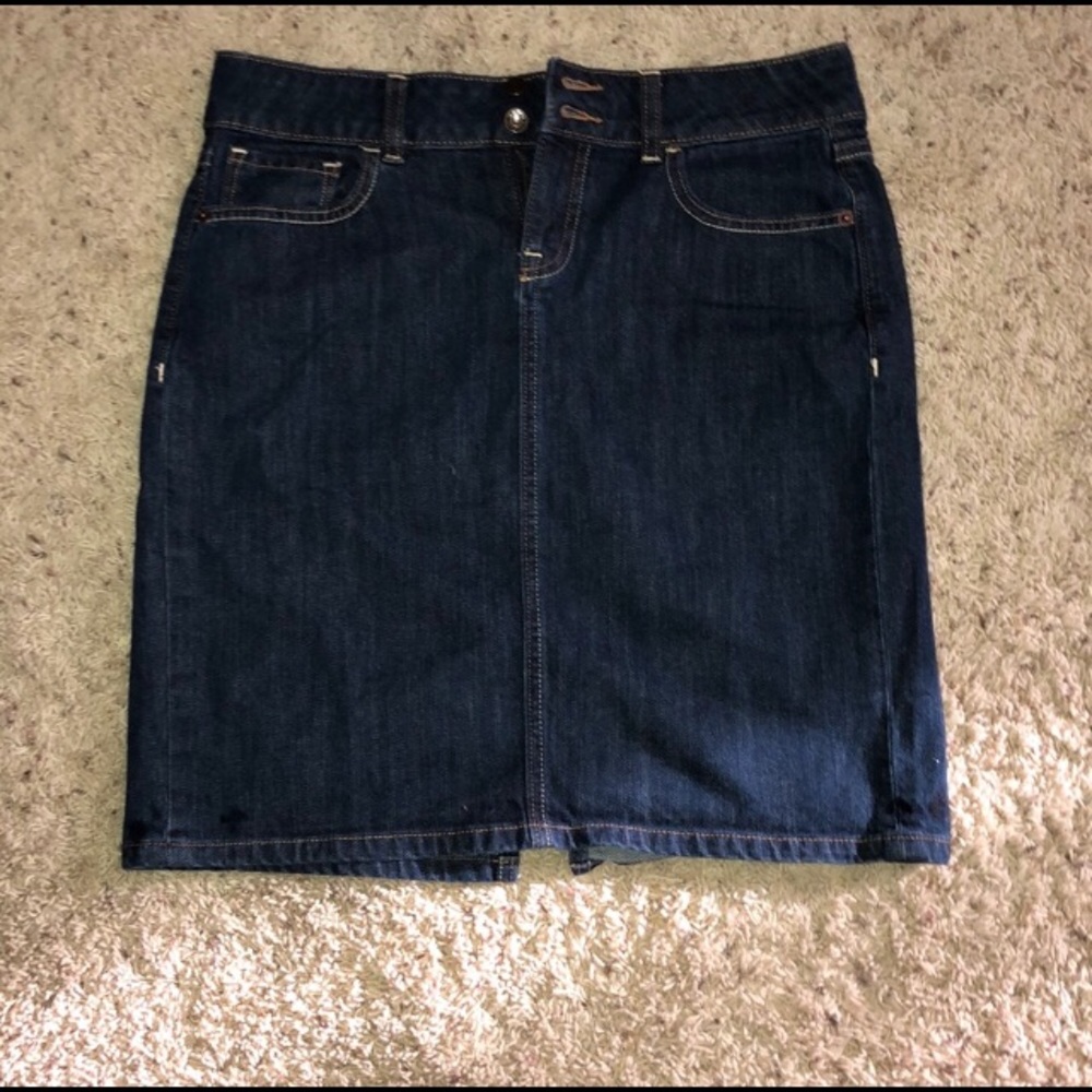 Old Navy Denim Skirt NWOT